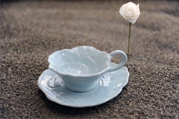 Linea Romantica – Espresso Koffie kopje in de vorm van een roos , warm grijs (afbeelding 4)